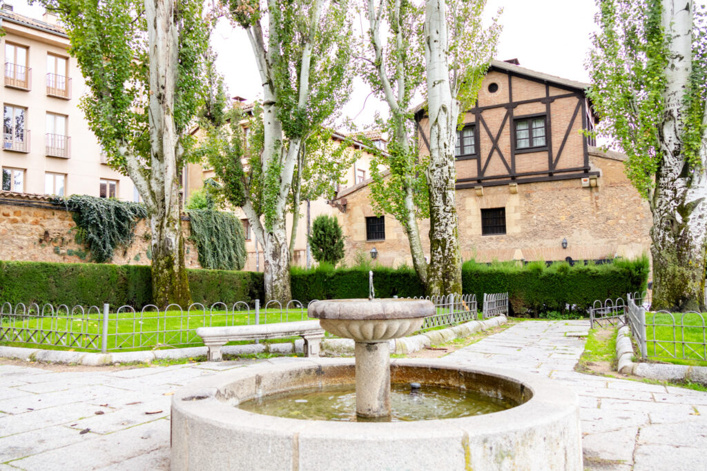 foundation and garden of poets in Segovia