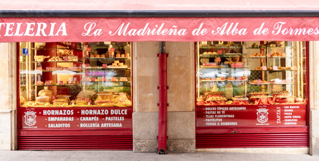 window of La Madrileña bakery in Salamanca 