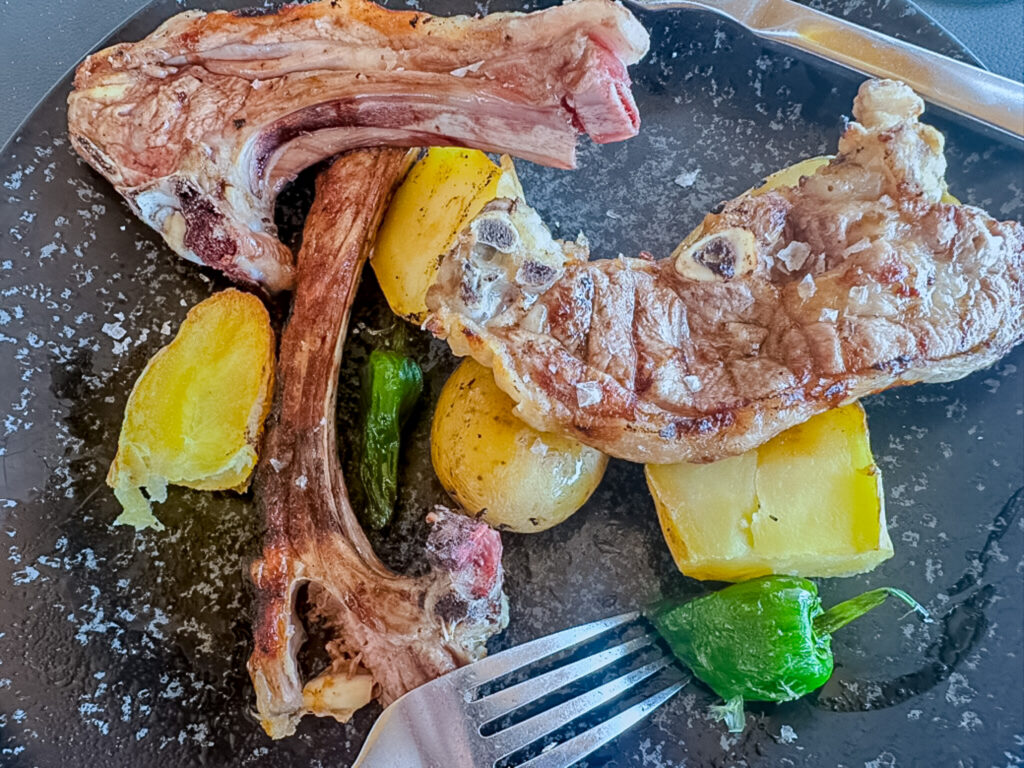 pork chops from the menu of the day cuenca, spain