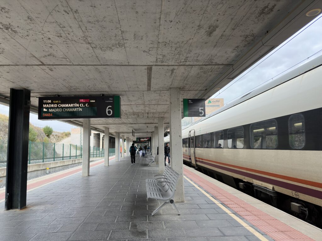 train to Madrid from Segovia station