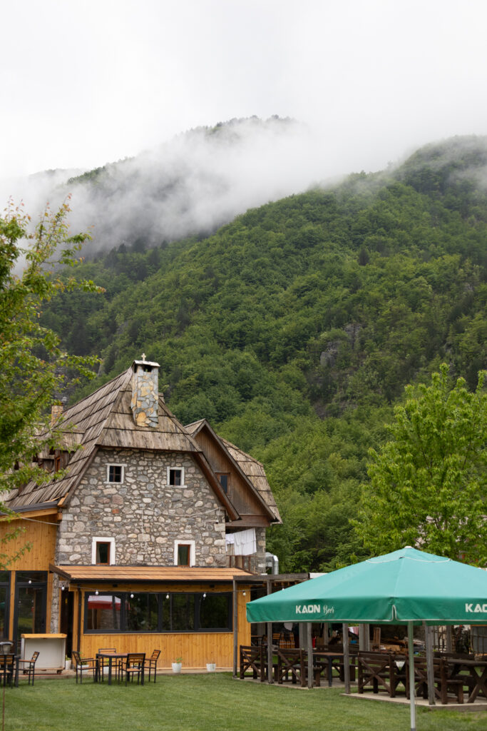 shpella guesthouse in theth albania
