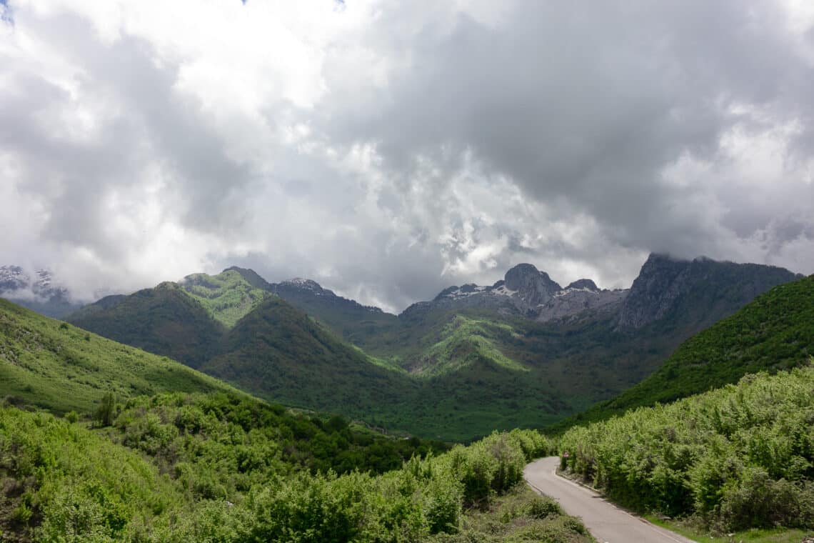 rent a car in albania to explore northern albania roads